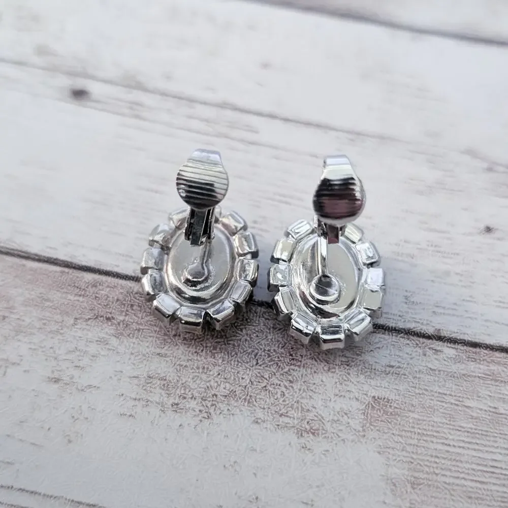 Vintage clip earrings